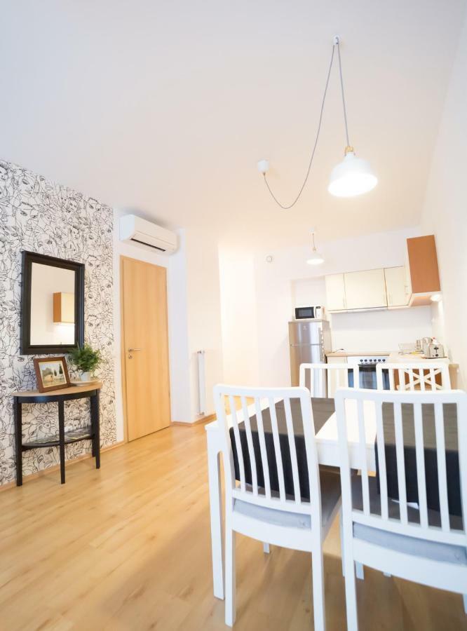 Innercity Apartments Opera บูดาเปสต์ ภายนอก รูปภาพ