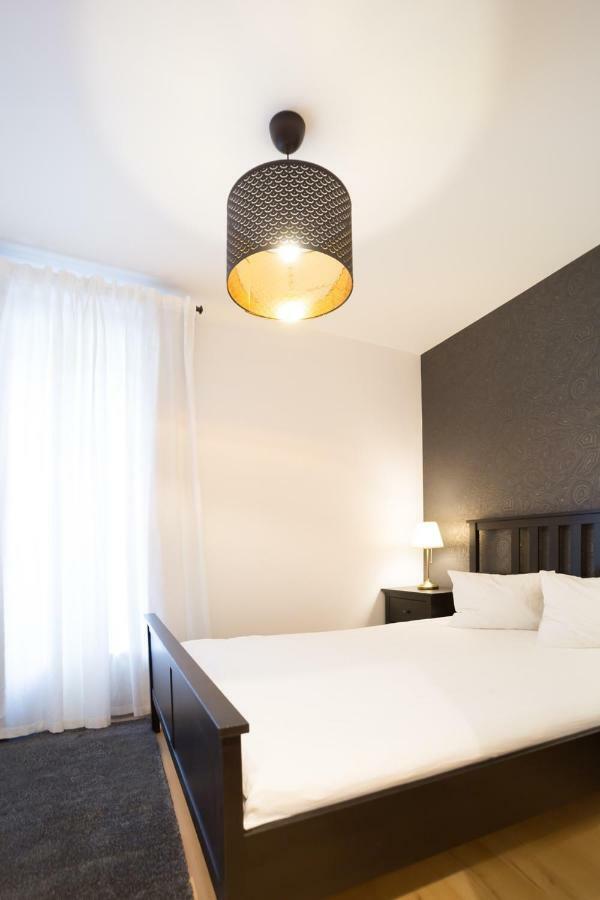 Innercity Apartments Opera บูดาเปสต์ ภายนอก รูปภาพ