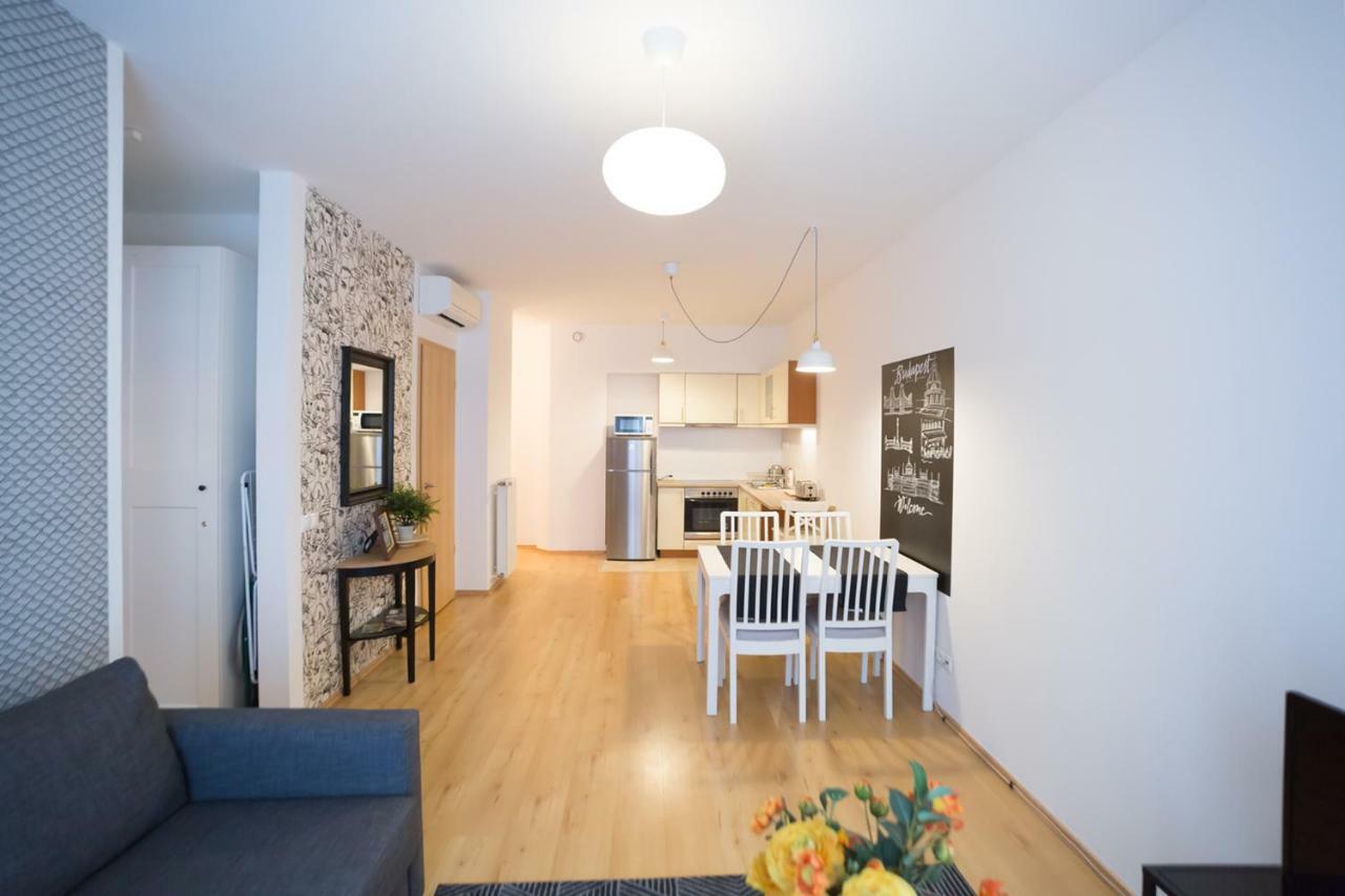 Innercity Apartments Opera บูดาเปสต์ ภายนอก รูปภาพ